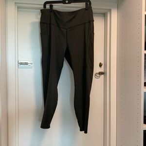 1x 1g north face stretchy pants could fit large woman